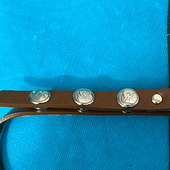 Michael Kors Belt Bag - Picture 3 of 12